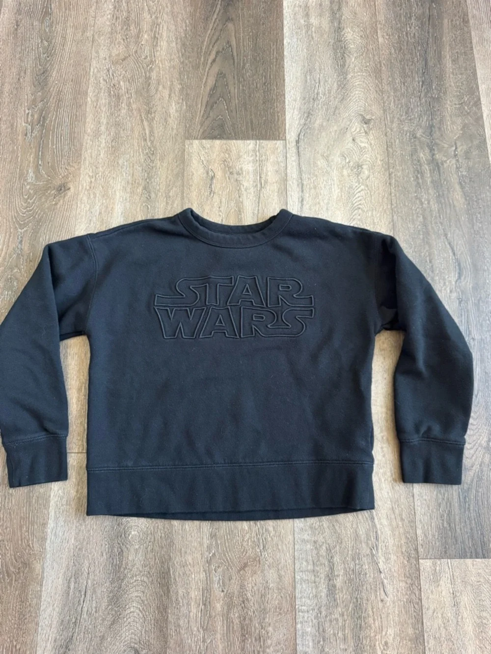 GAP Star Wars Black Embossed Logo Sweatshirt, boys size medium